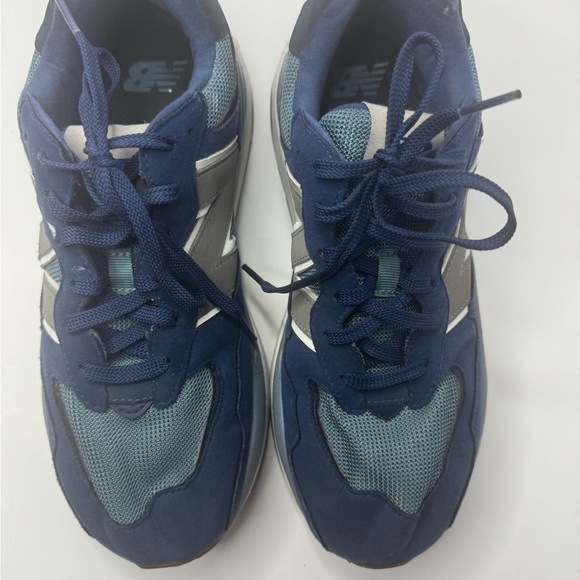 New Balance Dark Blue 57/40 Boys Size 7 - Picture 2 of 9